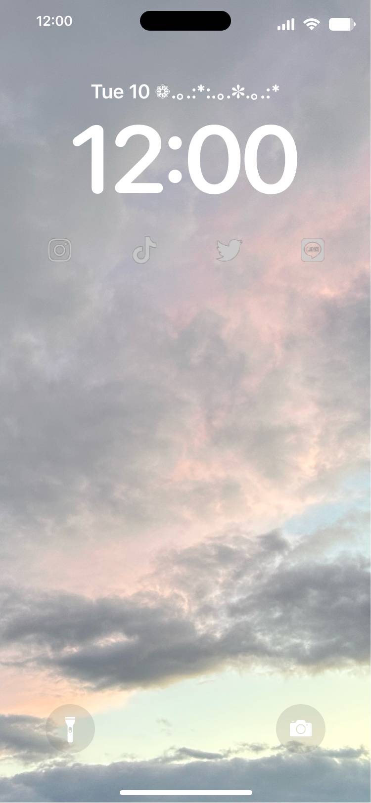雲 ピンク シンプル Kilit ekranı[Fsd7YAfnHtKX88Tllbnt]