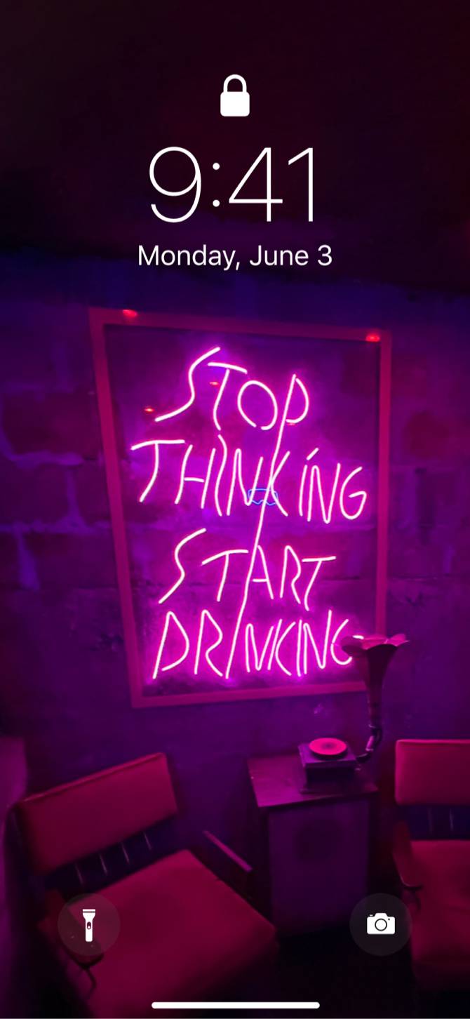 bar neonNápady na domovskou obrazovku[ekaiOvLRtPZSF2rO53Pg]