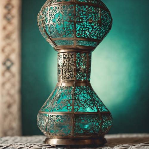 Uma lâmpada tradicional marroquina em uma cor verde-azulada.