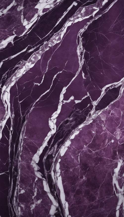 Tampilan close-up marmer ungu tua dengan urat putih.
