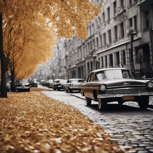Jesienny pejzaż miejski w stylu vintage, ze złotymi liśćmi tańczącymi wśród czarno-białych budynków i staromodnych samochodów.