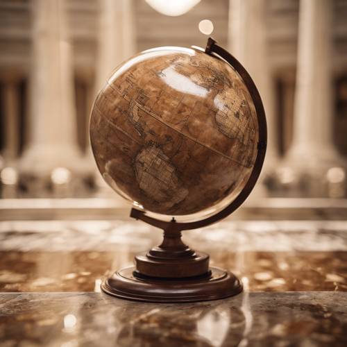 Un globo rotondo antico con continenti di marmo marrone senza soluzione di continuità.