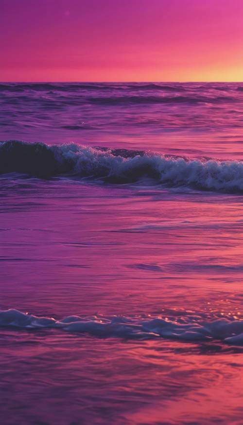 Matahari terbenam berwarna ungu cerah menampilkan pola garis pada ombak laut yang tenang.
