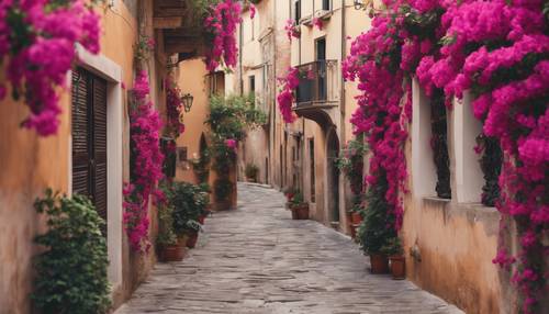 Un callejón estrecho y romántico en Italia, bordeado de casas tradicionales repletas de buganvillas colgantes.