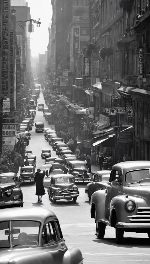 Uma fotografia em preto e branco de uma movimentada rua da cidade do início dos anos 1950