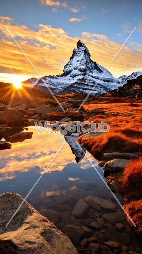 Sunset Glow on Mountain Peak Reflection壁紙[33aa92325c9a471fb7d4]