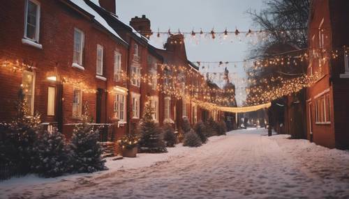 Urocza scena uliczna z domami z czerwonej cegły ozdobionymi migoczącymi lampkami bożonarodzeniowymi.