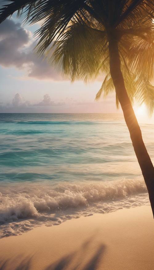 Matahari merayap di atas pantai tropis yang memukau saat matahari terbit.
