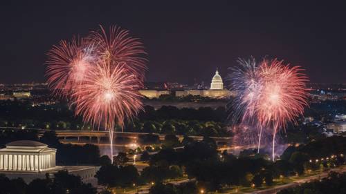 Wielki pokaz sztucznych ogni z okazji czwartego lipca nad panoramą Waszyngtonu.