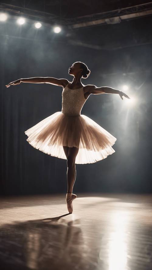 Una elegante bailarina negra que hace piruetas bajo el foco de atención, reflejando la gloria de la determinación y la disciplina.
