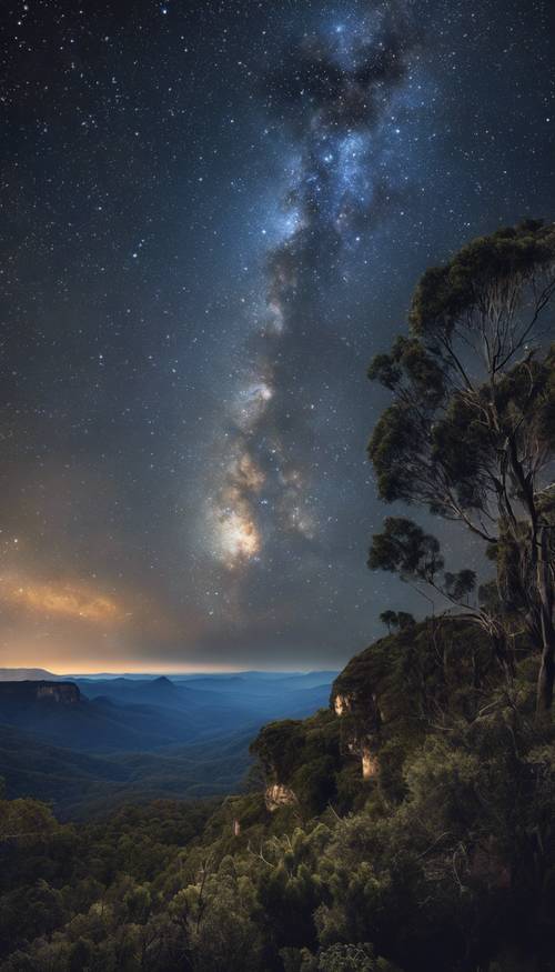 Eine sternenklare Nacht über den Blue Mountains mit sichtbarer Milchstraße.