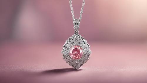 섬세한 실버 목걸이에 빈티지 스타일의 핑크 다이아몬드 펜던트.