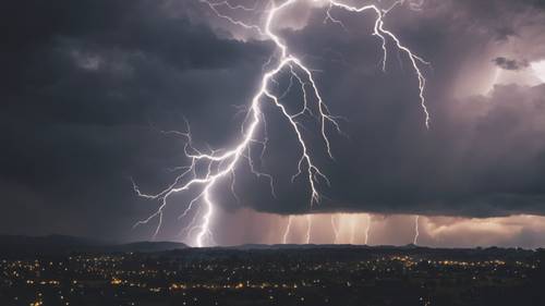 La foudre brise un ciel orageux et forme les mots d&#39;une citation motivante.