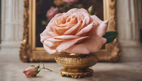 Una pintura del viejo mundo que representa una hermosa rosa antigua en un jarrón dorado.