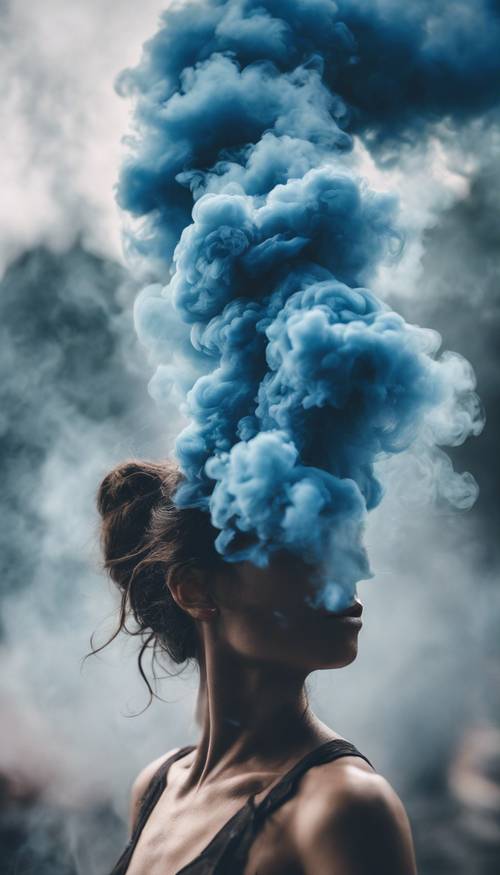 دخان أزرق على شكل مخلوق وحشي.