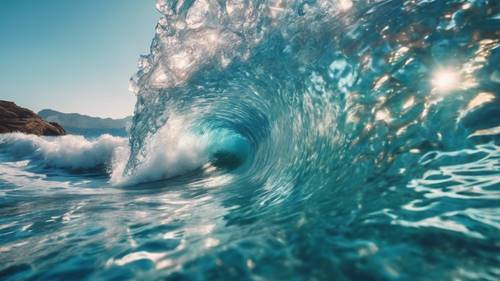 Une vue depuis le dessous d’une vague océanique d’un bleu cristallin