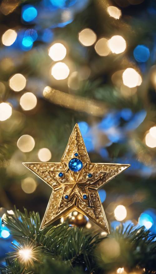 A gold star decorated with small blue gems on top of a Christmas tree. Divar kağızı [89651c7f8eef4e6faa6f]