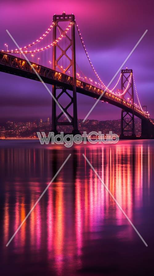 Puente de la Bahía de Luz Púrpura en la Noche