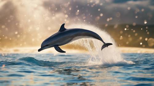Одинокий дельфин ныряет глубоко в океан, при входе в воду образуются брызги пены и радуги.