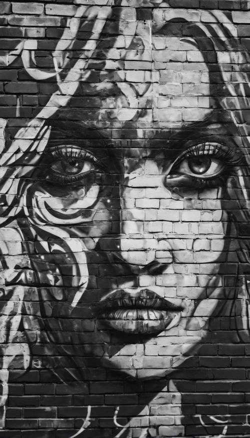 Um close de uma obra de arte de rua detalhada em uma parede de tijolos, representando um retrato estilizado em preto e branco de uma mulher com olhos escuros e misteriosos.
