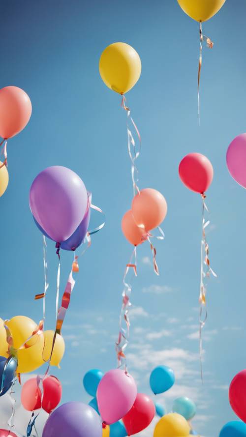 Um monte de balões coloridos de hélio com as palavras &#39;Feliz Aniversário&#39; impressas, contra um céu azul claro.