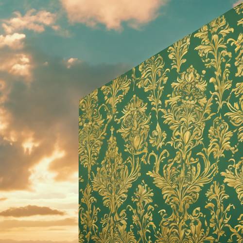 Un elegante motivo damascato verde e oro su sfondo cielo al tramonto.
