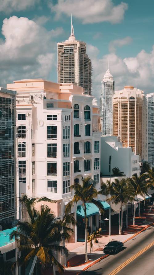 El horizonte bañado por el sol de Miami que muestra la distintiva arquitectura Art Deco de South Beach.