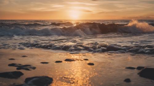 Wellen, die bei Sonnenuntergang an eine felsige Küste schlagen, und aus den Wellen ragt in kräftiger orangefarbener Schrift die Aufschrift „Jeder Sonnenuntergang ist eine Gelegenheit zum Neustart“ empor.