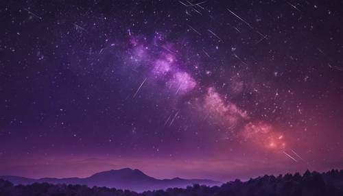 Hujan meteor yang bersinar di kesunyian langit malam yang berwarna ungu tua.
