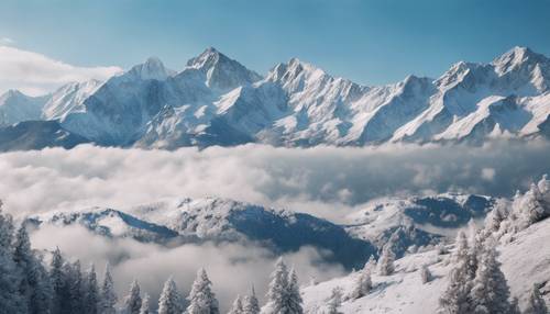 Pegunungan yang tertutup salju dengan langit biru cerah, memancarkan kedamaian dan ketenangan.