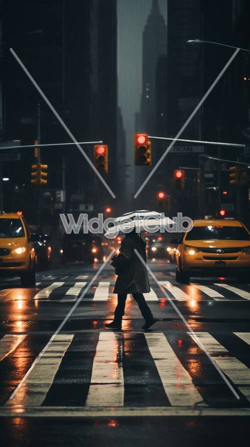 Дождливая городская улица с человеком, держащим зонтик