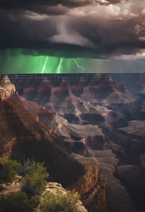 Pemandangan indah petir hijau di atas Grand Canyon.