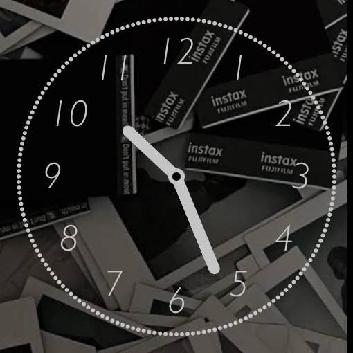 Simple Clock Widget ideas[templates_1dLDFhMW9OXDKgT4ywjl_2931A96C-BB5A-4710-A117-F399839DE545]