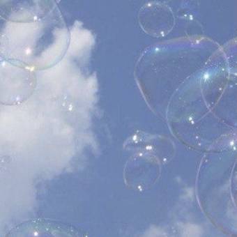 Light Blue Aesthetic - Bubbles and Clouds 照片 小部件的想法[T0jznQqmS7htHNYltI00]