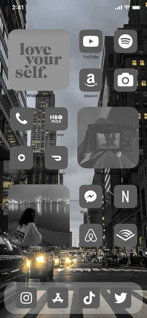 black y2k nyc city grey Home Screen ideas[RsQnleBLb4wLSVcQn9km]