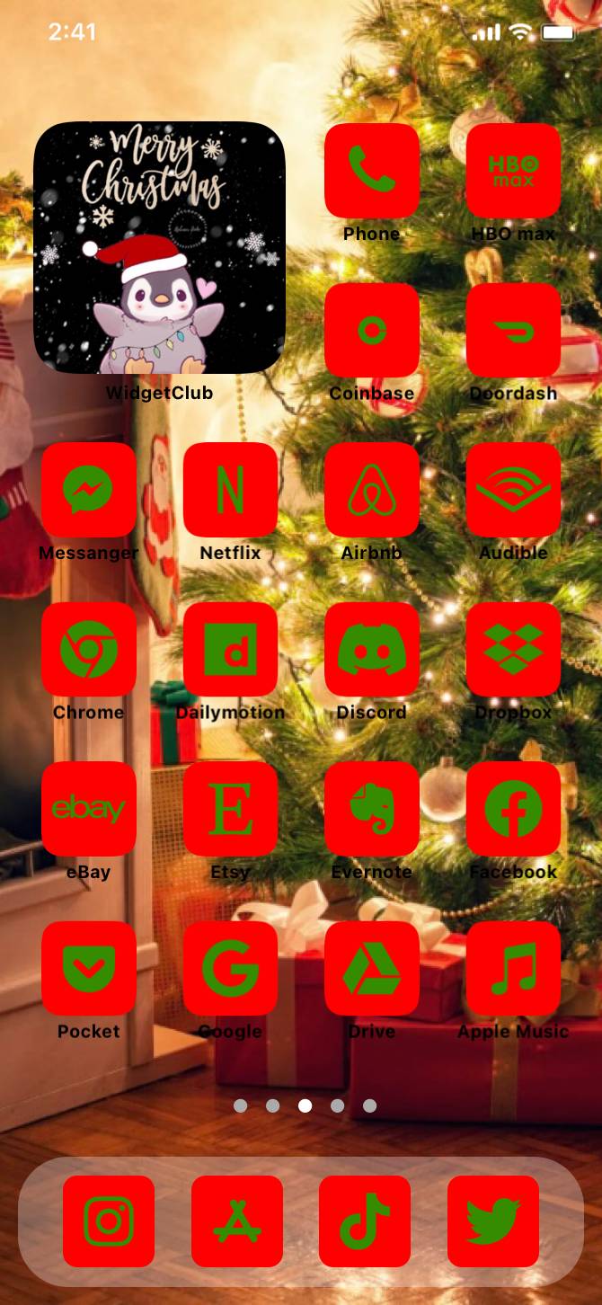 it’s the Christmas seasonHome Screen ideas[ydnABQH1IUz7R0F6DlGT]