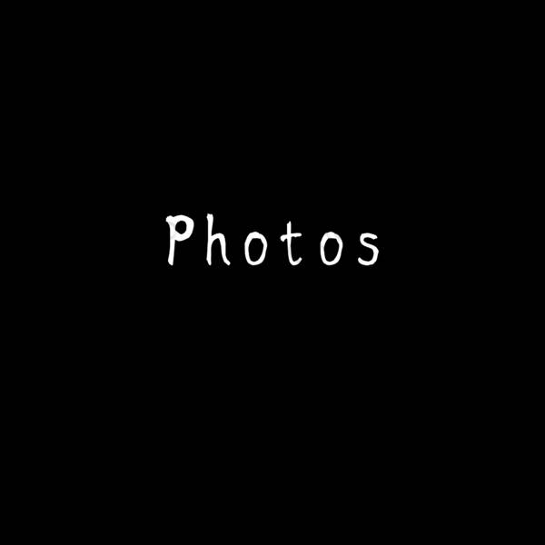 审美的 黑色的 Photos 应用程序图标